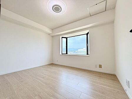 令和7年6月 大規模改装工事が完了しました♪即入居可能です♪