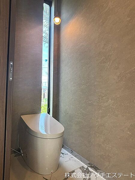 トイレを拡大表示
