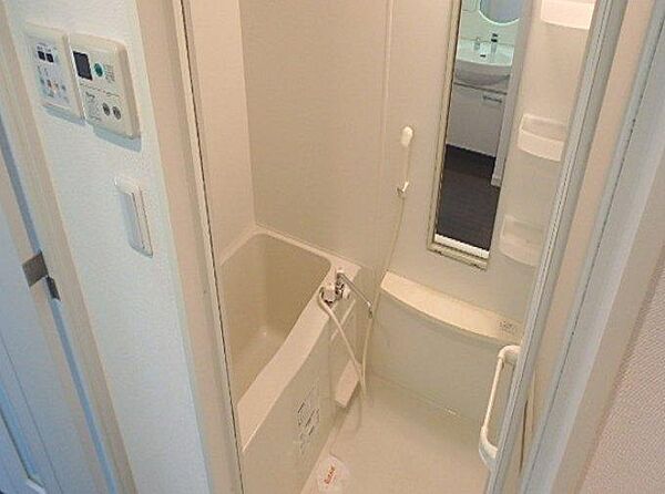 画像6:スワンズシティ大阪WEST　浴室換気乾燥暖房機付バスルーム