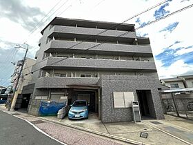 フラットオクA  ｜ 京都府京都市伏見区深草新門丈町（賃貸マンション1K・3階・28.00㎡） その1