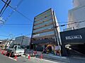 ローブコート六地蔵駅前