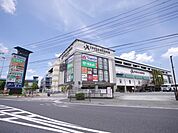 クロスガーデン川崎 徒歩17分。 1360m