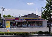 ミニストップ伊奈中央店 徒歩43分。 3370m