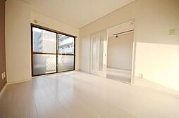 JR高崎線 北本駅 徒歩1分の賃貸アパート 3階1LDKのリビング/ダイニング