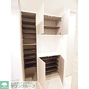 シューズボックス