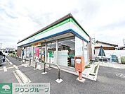 ファミリーマート ＴＫＳ春日部牛島店 徒歩17分。 1360m