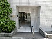 落ち着きのあるエントランスホール