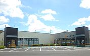 ほんだ内科醫院 めめ眼科660m徒歩9分