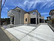 全2棟分譲中　1号棟は奥の建物です　手前2号棟