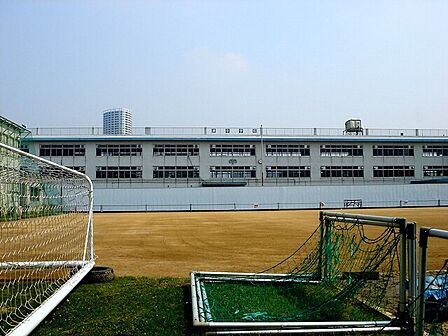 船橋市立湊中学校1240m徒歩16分
