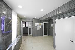 7 / 18