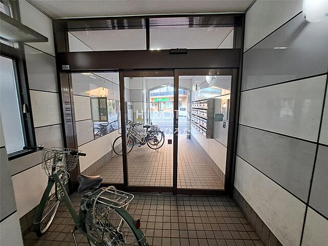 エントランス