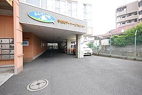 グローリー足立