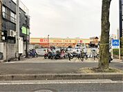 ザ・ビッグエクスプレス小倉足立店(1、420m)