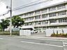 周辺：白銀中学校(550m)