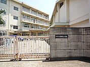 三郎丸小学校(1、350m)