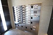 嬉しい宅配ボックスも完備
