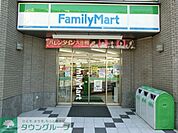 ファミリーマート新八柱駅前店 徒歩6分。コンビニ 440m
