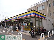 ミニストップ 徒歩9分。コンビニ 690m