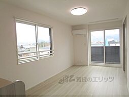 ボヌールメゾンＫａｓｕｇａ 301 3階1LDKのリビング/ダイニング