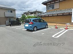 7 / 11