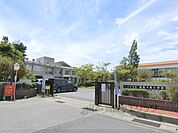 能登川東小学校まで1300メートル