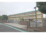 水戸小学校まで1600メートル
