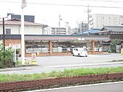 セブンイレブン　彦根駅前店まで500メートル
