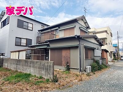 外観：小中学校や保育施設が近く、周辺商業施設も充実の住環境。姫街道へのアクセスも良好です。