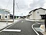 外観：前面道路：6ｍ幅公道 静かな住宅街で、車の出入りもスムーズです。 