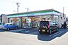 周辺：ファミリーマート豊川伊奈町店（480m）