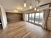 【リビング約20.1帖】 キッチンから真っすぐ見渡すことのできるLDKは約20帖！