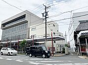 豊川駅前郵便局（910m）