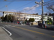 三蔵子小学校（500m）