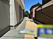 家庭菜園やガーデニングも楽しめる日当たり良好な南庭です。