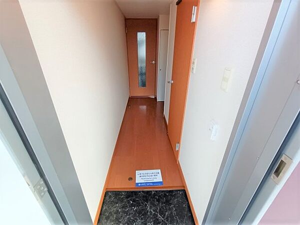 画像10:玄関には下駄箱スペースがあります。