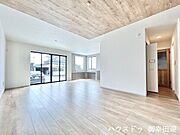 ■□■安らぎと笑顔の中心地■□■陽光が優しく降り注ぎ、会話が自然と弾む。ここでは、毎日が特別な時間へと変わります。
