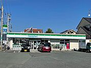 ファミリーマート　あきた店【ファミリーマート　あきた店】 440m