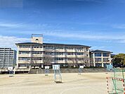 長嶺中学校 1370m