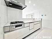 ■□■家族の「美味しい」が集まる、喜びを生み出す舞台■□■高い機能性と美しいデザインを両立。料理する人も、待つ人も、笑顔になれる場所です。