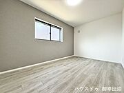 ■6.75帖洋室■心からリラックスできる静けさ、上質な眠りで、毎日をリセットします。明日への活力を養う空間です。