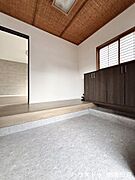 ■「しまう」が叶える美しい玄関■大容量のシューズボックスがあることでいつも整理された、気持ちの良い「家の顔」を保てます。