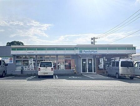 ファミリーマート 熊本池田二丁目店 870m