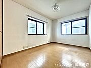 ■2階6.6帖洋室■心からリラックスできる静けさ、上質な眠りで、毎日をリセットします。明日への活力を養う空間です。