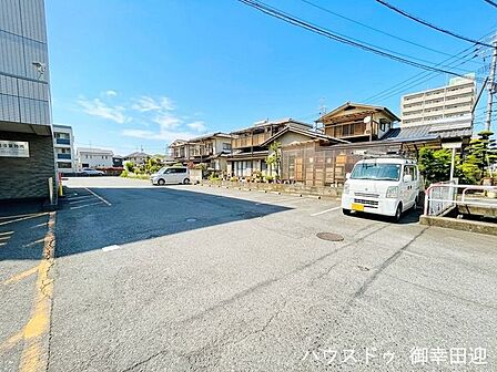 ■敷地内駐車場あり■