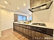 ■家族の「美味しい」が集まる舞台■高い機能性と美しいデザインを両立。料理する人も、待つ人も、笑顔になれる場所です。