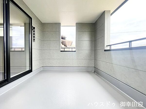 バルコニーを拡大表示