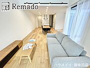 ■家族の笑顔が集う中心地■お気に入りの家具を迎え、窓からは心地の良い光が差し込みます。