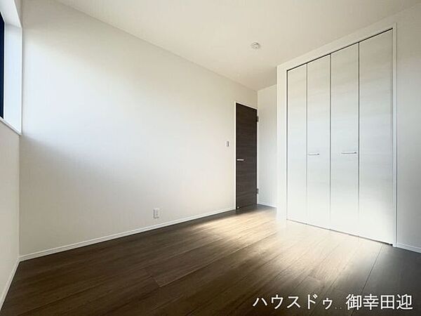 洋室を拡大表示