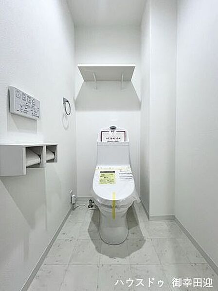 ■一人になれる安らぎの場所■清潔さと静けさを両立した空間。心落ち着くひとときを過ごせる、プライベートなレストルームです。
